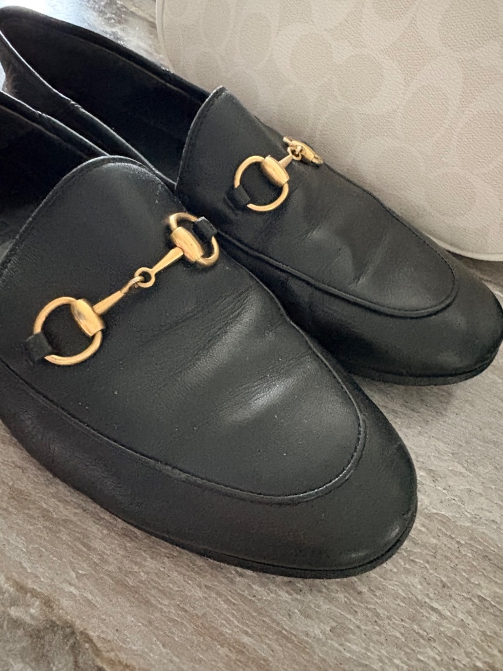 Gucci Black Leather Women’s Horsebit Loafers - Picture 3 of 16
